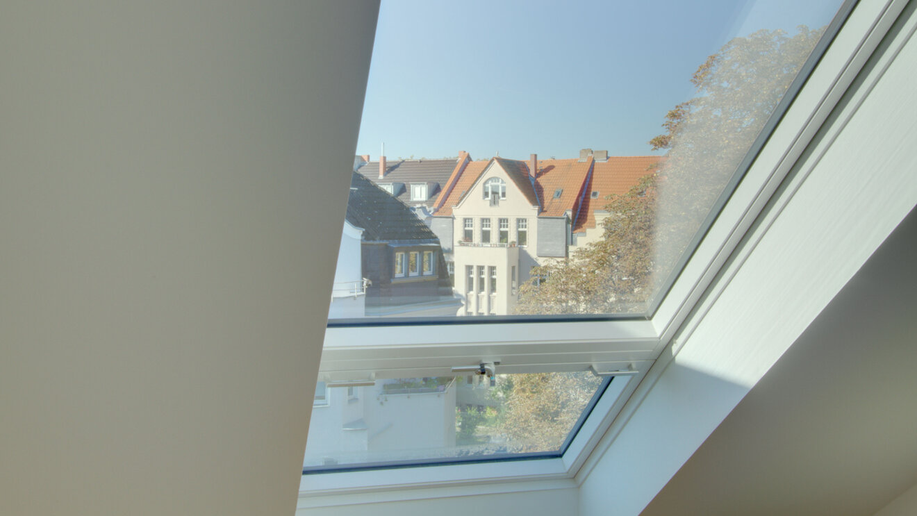 A2F Architekten Dachgeschoss Ausbau Köln Ausblick Dachfenster